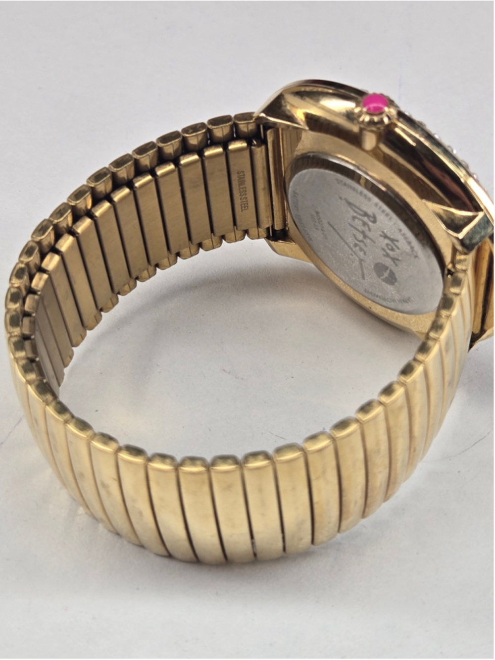Betsey Johnson Watch Gold Tone Rhinestone Bezel Stretch Band Working Battery - Picture 2 of 9